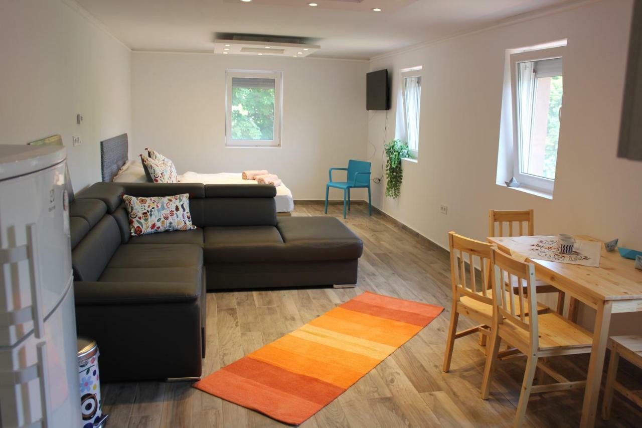 Magnolia Apartman Apartment Siofok Luaran gambar